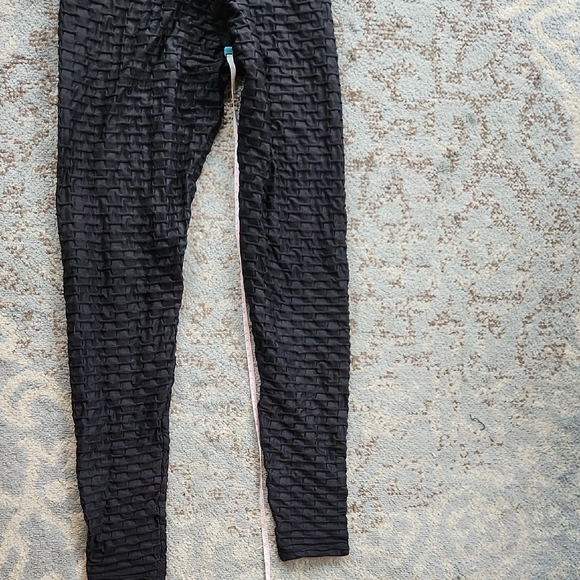Booty by Brabants Textured Leggings Black One Size - Picture 5 of 7